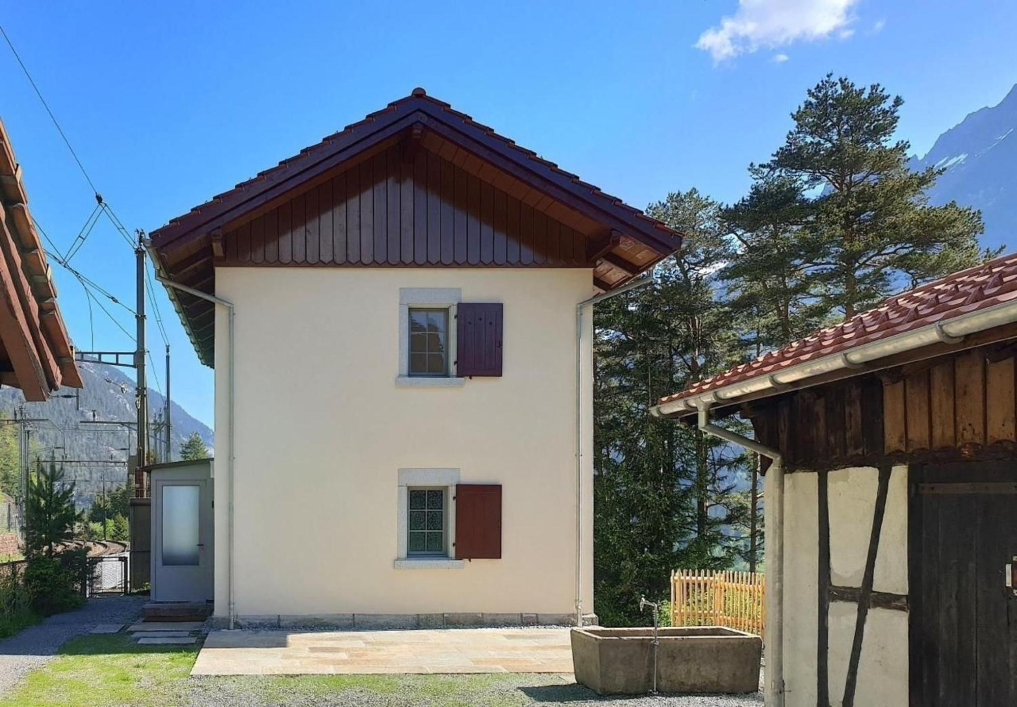 Villa Bahnwaerterhaus Eggwald Wassen Exterior foto